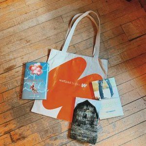 Wattpad Gift Pack: Totebag, Mug, PopSocket